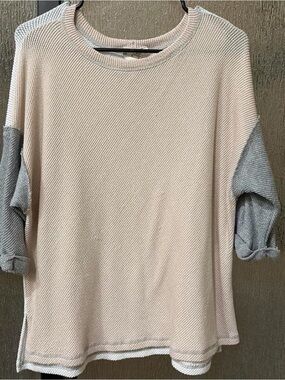Blu Pepper Cream Sweater with Gray Rolled Sleeves